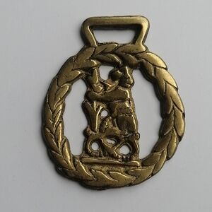 Vintage Horse Brass Warwick Bear Medallion Harness Ornament